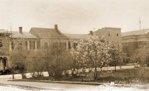 100 W. Piccadilly Street